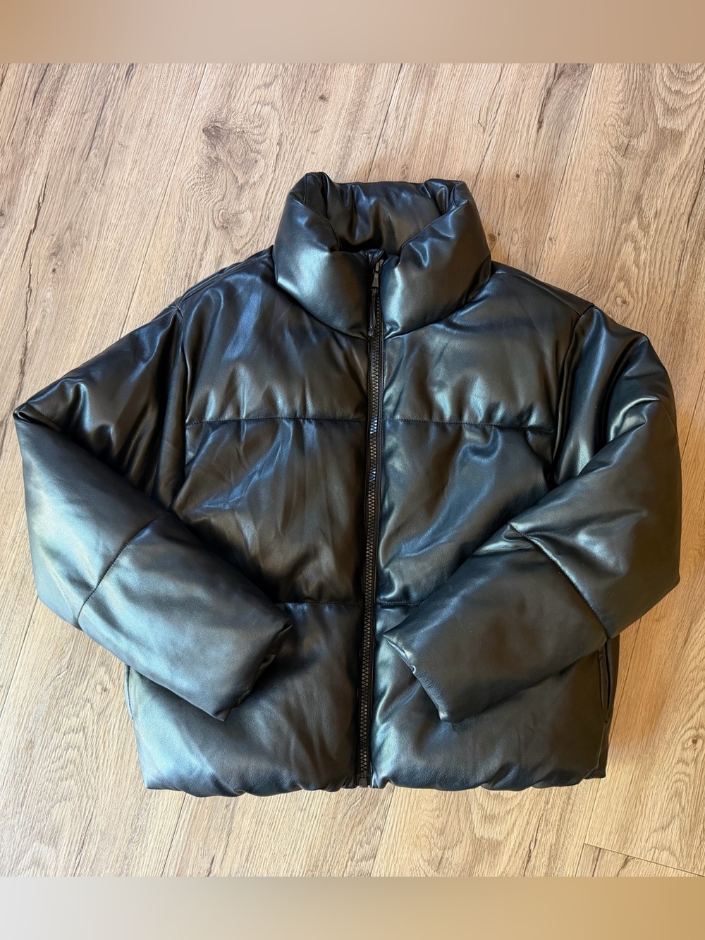 NWOT Old Navy Black Faux Leather Puffer Jacket women’s large